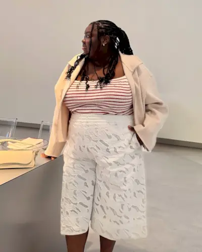 An image of @abimarvel wearing a 2025 short trend.