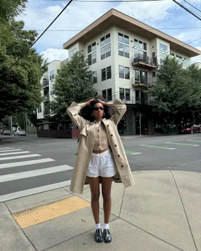 An image of @claire_most wearing cotton poplin shorts, one of the biggest short trends of 2025.