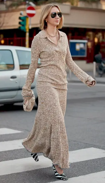 woman wearing matching sets