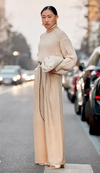 woman wearing tailored pants