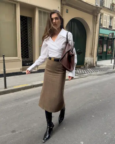 EUROPEAN AUTUMN OUTFITS: LIDA WEARS A WHITE SHIRT, PENCIL SKIRT AND BOOTS