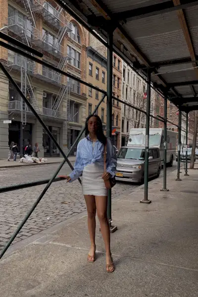 woman wearing kitten-heel sandals