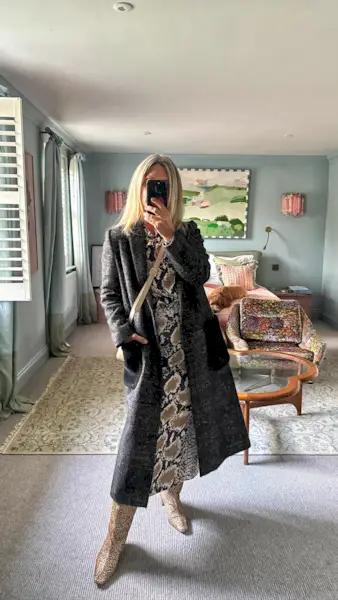 An image of @erica_davies showcasing what to wear in your 40s.