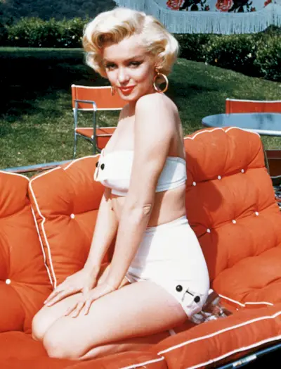 marilyn-monroe-swimsuit-trend-259470-1527894066608-image