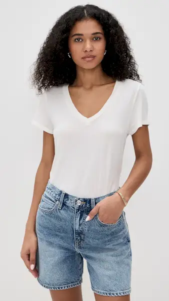 Éterne V Neck T-Shirt