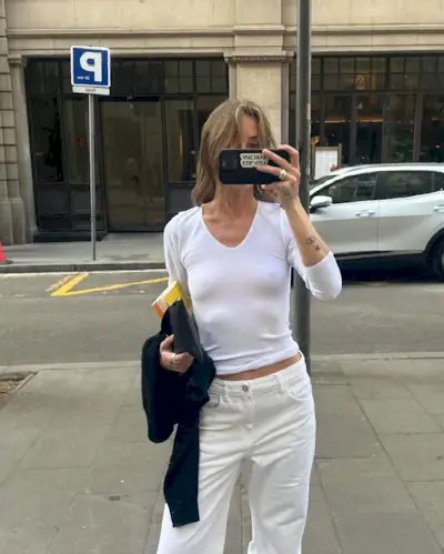 v-neck t-shirt outfits