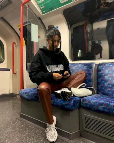 winter-rainy-day-outfits-271768-1607016283029-main