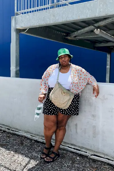 chunky-sandal-outfits-288026-1593704173594-image