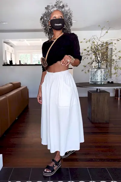 chunky-sandal-outfits-288026-1593711322085-image