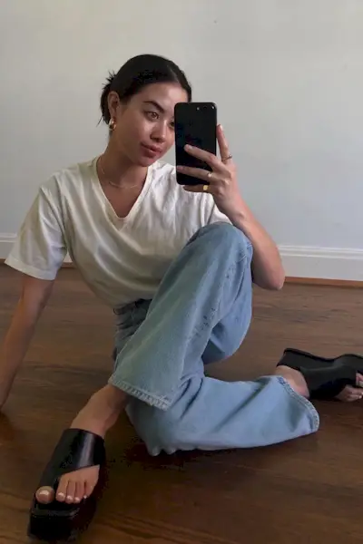 chunky-sandal-outfits-288026-1593704159477-image