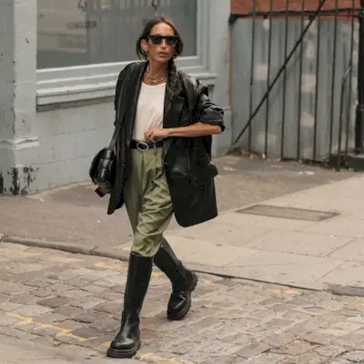 khaki-pant-outfits-285265-1580500777010-main