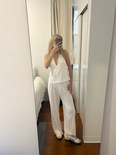 how-to-style-white-pants-307768-1686607540477-image