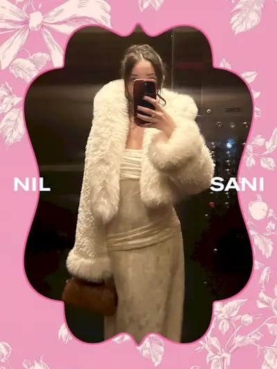 Camellia Scrunchie in Oyster