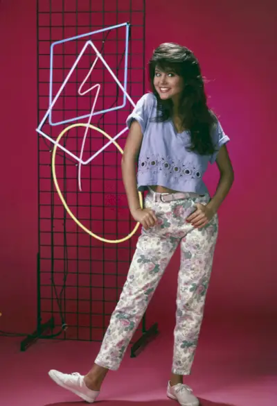 kelly-kapowski-outfits-261202-1529687865482-main