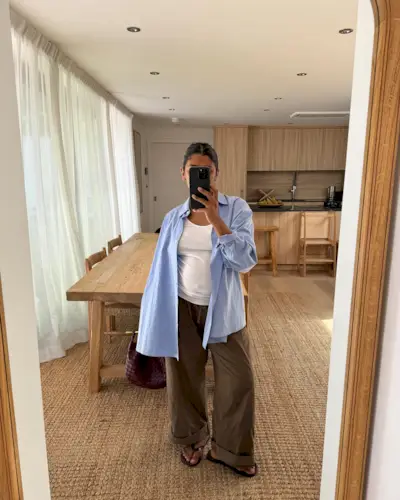 An image of a brown trouser outfit on @monikh.