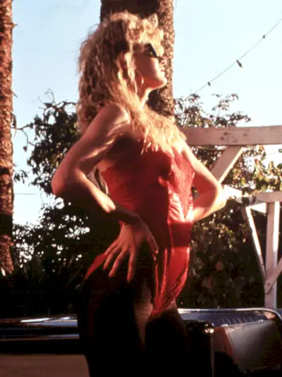 classic-movie-outfits-291099-1610619879323-image