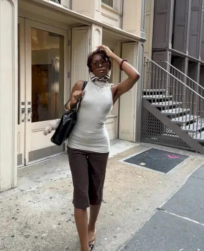 woman wearing chocolate brown capris summer 2025