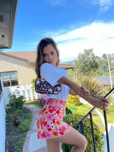 what-to-wear-to-a-house-party-239884-1623726447651-image