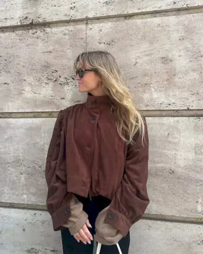 Influencer wearing a stand-collar jacket