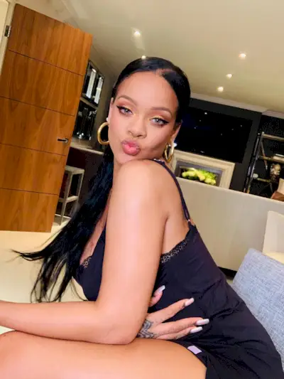 Rihanna wearing perfume