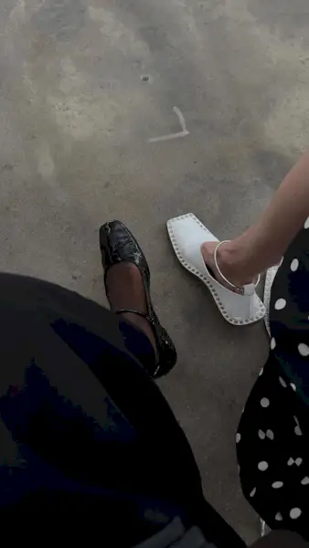 An image of influencer @sylviemus_wearing Mary Janes, an alternative to ballet flats.