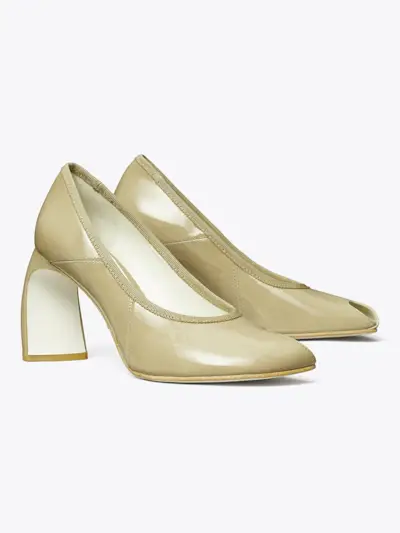 Peep-Toe Pump in Brown, Size 10.5