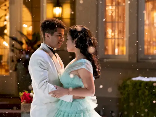 to-all-the-boys-outfits-286223-1584631046136-main