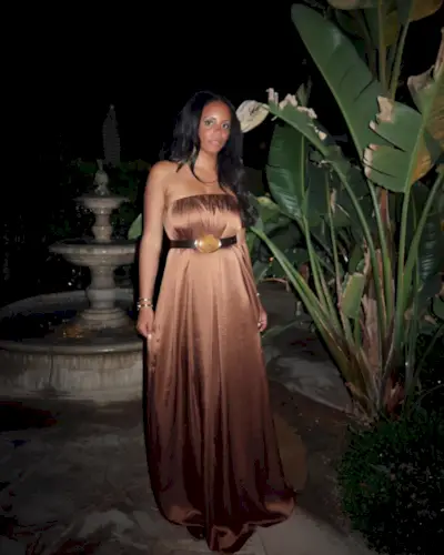 sierra mayhew in westernwear