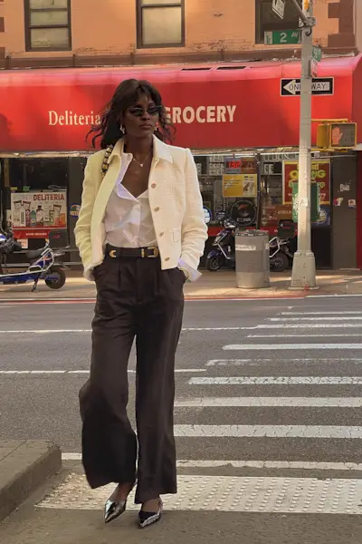 a photo showcasing one of the best summer work outfits with a woman wearing