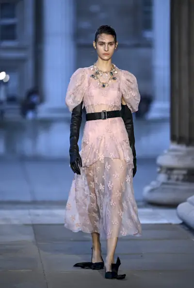 shoe-trends-2024-310735-1700597424240-image