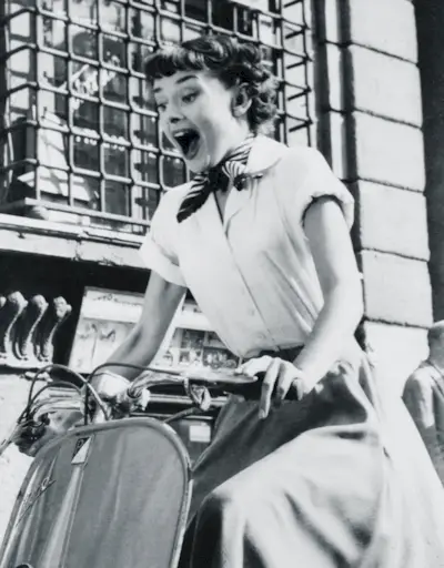audrey-hepburn-style-get-her-look-2014-128959-1512570736686-image