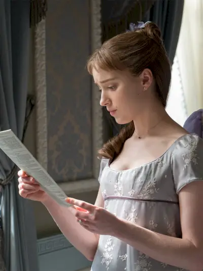 daphne-bridgerton-inspired-fashion-291014-1610147877279-image