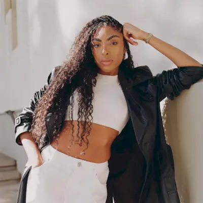 dimethicone-and-curly-hair-311489-1704315167053-main