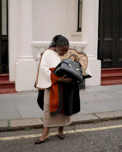 large-black-handbags-309006-1702573273666-main