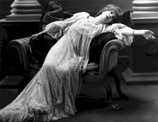 etymology-crazy-sexist-words-256287-1525122092635-image