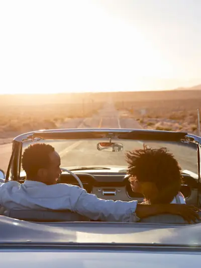 introvert-extrovert-relationships-285611-1582091282420-main